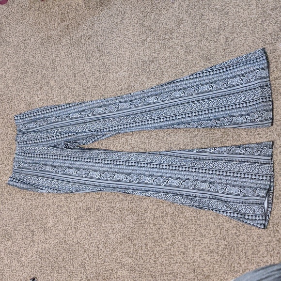 Flares - Picture 1 of 4